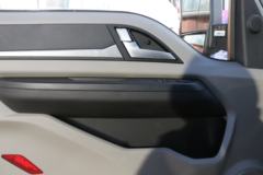 重汽HOWO 智相 纯电动栏板底盘(ZZ1047F3111Z145EV)81.14kWh