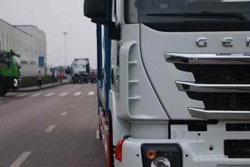 �������� ��ʨC6 ���ذ� 320���� 4X2 �����ᳵ�����䳵(����)(CQ5187TCLHV09681)ͼƬ