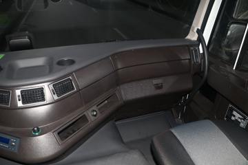 �������� ��ʨC6 ���ذ� 320���� 4X2 �����ᳵ�����䳵(����)(CQ5187TCLHV09681)ͼƬ