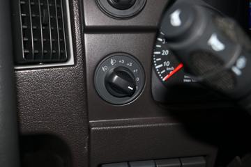 �������� ��ʨC6 ���ذ� 320���� 4X2 �����ᳵ�����䳵(����)(CQ5187TCLHV09681)ͼƬ