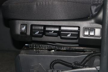 �������� ��ʨC6 ���ذ� 320���� 4X2 �����ᳵ�����䳵(����)(CQ5187TCLHV09681)ͼƬ