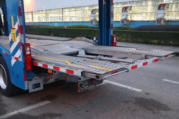 �������� ��ʨC6 ���ذ� 320���� 4X2 �����ᳵ�����䳵(����)(CQ5187TCLHV09681)ͼƬ