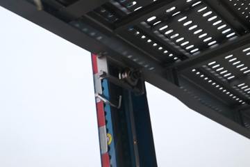 �������� ��ʨC6 ���ذ� 320���� 4X2 �����ᳵ�����䳵(����)(CQ5187TCLHV09681)ͼƬ