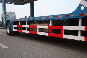 �������� ��ʨC6 ���ذ� 320���� 4X2 �����ᳵ�����䳵(����)(CQ5187TCLHV09681)ͼƬ