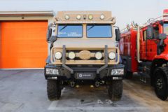 一汽解放M41底盘 320马力 4X4 流浪者越野房车(诺马迪森)(CA2120J1K2T5E6Z)