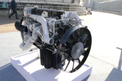 中国重汽MC07H.35-60 350马力 7L 国六 柴油发动机