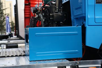 �й����� HOWO TX�ؿ� 6X4���綯ǣ����ͼƬ