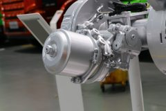 解放 轻型中央集成高速电驱桥