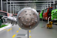 解放 轻型中央集成高速电驱桥