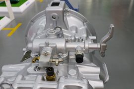 CA8TA(X)系列&nbsp;变速箱外观                                                图片