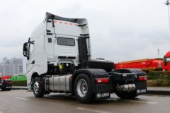上汽红岩 杰狮H6e重卡 520马力 4X2 L2级AMT自动挡牵引车(国六)(CQ4257SV11344U)