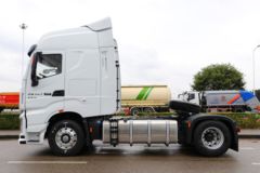 上汽红岩 杰狮H6e重卡 520马力 4X2 L2级AMT自动挡牵引车(国六)(CQ4257SV11344U)