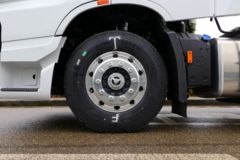 上汽红岩 杰狮H6e重卡 520马力 4X2 L2级AMT自动挡牵引车(国六)(CQ4257SV11344U)