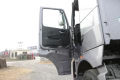 中国重汽 HOWO TH7重卡 500马力 8X4 9.3米AMT自动挡栏板载货车(国六)(ZZ1317V466HF1)