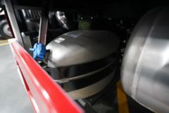 一汽解放 J6L中卡 质惠版 快递款 260马力 4X2 10米厢式载货车(国六)(CA5180XXYP62K1L5E6)