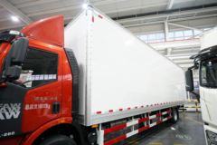 一汽解放 J6L中卡 质惠版 快递款 260马力 4X2 10米厢式载货车(国六)(CA5180XXYP62K1L5E6)