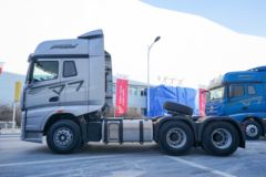 一汽解放 J7重卡 560马力 6X4 大件牵引车(国六)(CA4250P77K25T1E6Z)