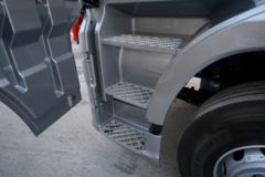 一汽解放 J7重卡 560马力 6X4 大件牵引车(国六)(CA4250P77K25T1E6Z)