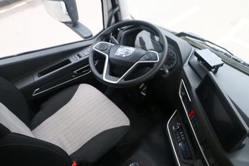  ܱH6 240 4X2 6.8س()(CQ5187XLCEY05501J)ͼƬ