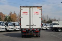江淮 帅铃E中体 150马力 4X2 4.03米冷藏车(HFC5045XLCP32K2C7S)