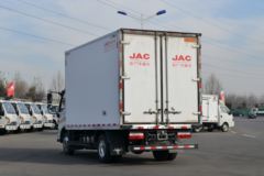江淮 帅铃E中体 150马力 4X2 4.03米冷藏车(HFC5045XLCP32K2C7S)