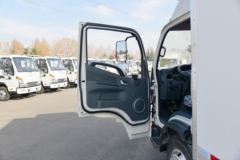 江淮 帅铃E中体 150马力 4X2 4.03米冷藏车(HFC5045XLCP32K2C7S)