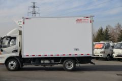 江淮 帅铃E中体 150马力 4X2 4.03米冷藏车(HFC5045XLCP32K2C7S)