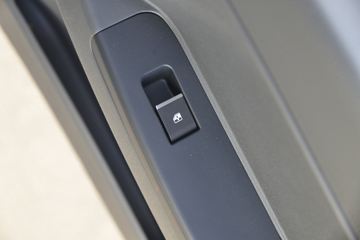 ���� ����V6 150���� 4.15�׵�����ʽ�Ῠ(����)ͼƬ