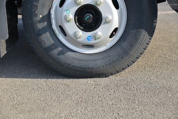���� ����V6 150���� 4.15�׵�����ʽ�Ῠ(����)ͼƬ