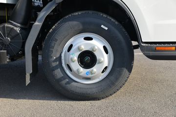 ���� ����V6 150���� 4.15�׵�����ʽ�Ῠ(����)ͼƬ
