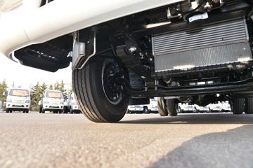 ���� ����V6 150���� 4.15�׵�����ʽ�Ῠ(����)ͼƬ