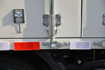 ���� ����V6 150���� 4.15�׵�����ʽ�Ῠ(����)ͼƬ