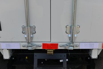 ���� ����V6 150���� 4.15�׵�����ʽ�Ῠ(����)ͼƬ