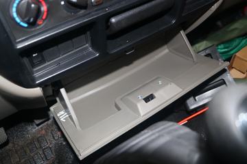 ���� ������D6 ���ܰ� 140���� 4.2�׵�����ʽ�Ῠ(����)ͼƬ