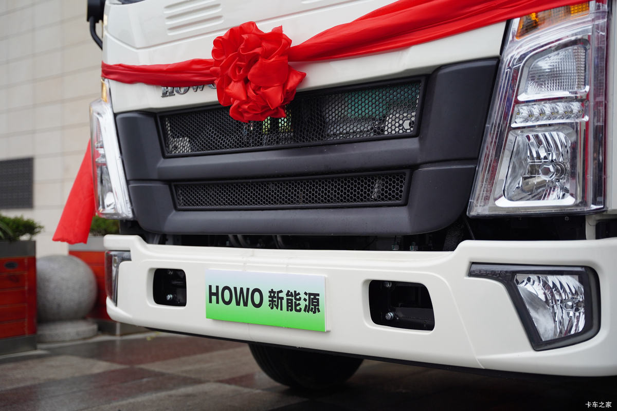 йHOWO  4.5T 4.15׵Ŵ綯ʽῨ(ZZ5047XXYG3314Z144BEV)81.14kWh