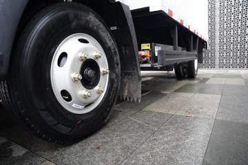 �й�����HOWO ���� 4.5T 4.15�׵��Ŵ��綯��ʽ�Ῠ81.14kWhͼƬ