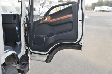 ���� ����A8 150���� 4.12�׵�����ʽ�Ῠ(����)ͼƬ