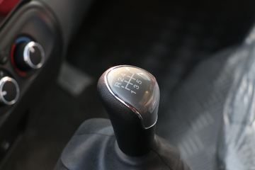 ���� ����V6 ����ʿ 159���� 4X2 4.015����س�(����)(HFC5048XLCP31K5C7S)ͼƬ