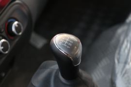 骏铃V6&nbsp;冷藏车驾驶室图片