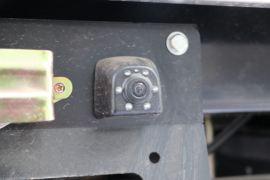 骏铃V6&nbsp;冷藏车底盘图片