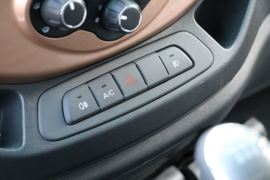 康铃J6&nbsp;冷藏车驾驶室图片