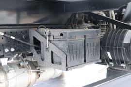 康铃J6&nbsp;冷藏车底盘图片