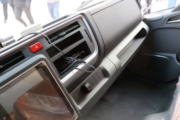���� ˧��Q6 ����ʿ 160���� 4X2 4.015����س�(����)ͼƬ