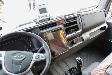 ���� ˧��Q6 ����ʿ 160���� 4X2 4.015����س�(����)ͼƬ