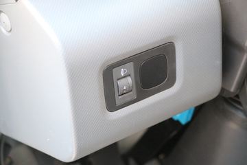 ���� ˧��Q6 ����ʿ 160���� 4X2 4.015����س�(����)ͼƬ