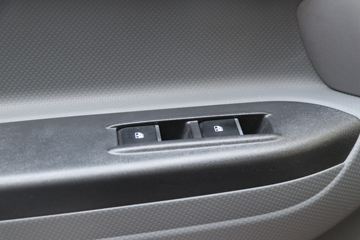 ���� ˧��Q6 ����ʿ 160���� 4X2 4.015����س�(����)ͼƬ