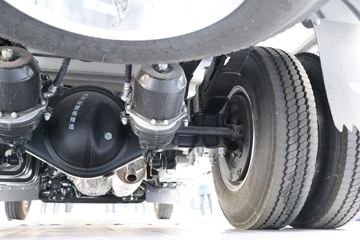���� ˧��Q6 ����ʿ 160���� 4X2 4.015����س�(����)ͼƬ