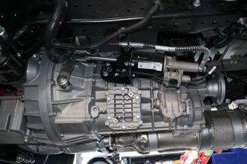 ���� ˧��Q6 ����ʿ 160���� 4X2 4.015����س�(����)ͼƬ