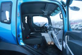 飞碟W7&nbsp;载货车驾驶室                                               图片