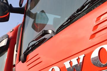 �й����� HOWO TX 250���� 4X2 9.6��AMT�Զ�����ʽ�ػ���(����)(ZZ5187XXYN711GF1)ͼƬ